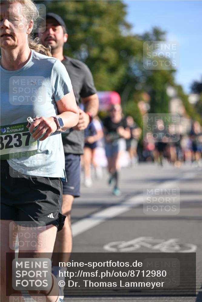 07.09.2025 - BARMER Alsterlauf Dr. Thomas Lammeyer http://msf.ph/oto/8712980 07.09.2025 09:43:37 Laufen 1036, 8237, 44 meine-sportfotos.de