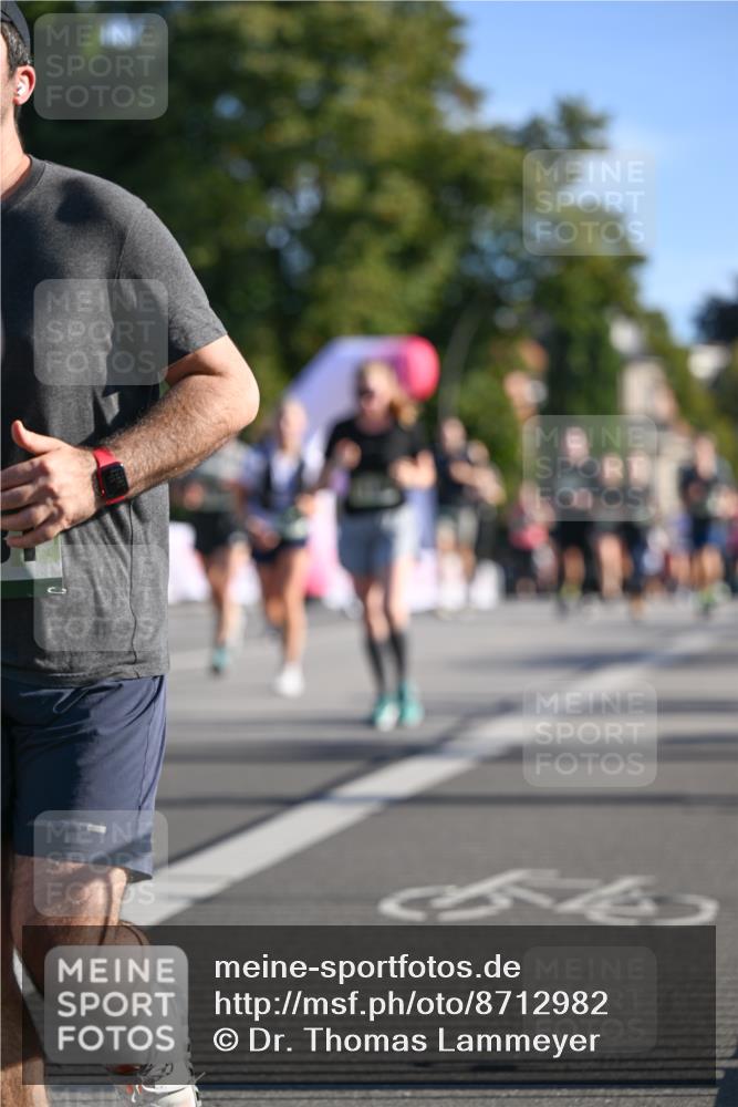 07.09.2025 - BARMER Alsterlauf Dr. Thomas Lammeyer http://msf.ph/oto/8712982 07.09.2025 09:43:37 Laufen  meine-sportfotos.de