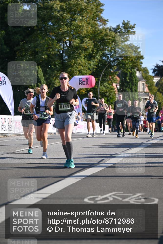 07.09.2025 - BARMER Alsterlauf Dr. Thomas Lammeyer http://msf.ph/oto/8712986 07.09.2025 09:43:38 Laufen 8164, 610, 3792, 5896, 5893, 116 meine-sportfotos.de