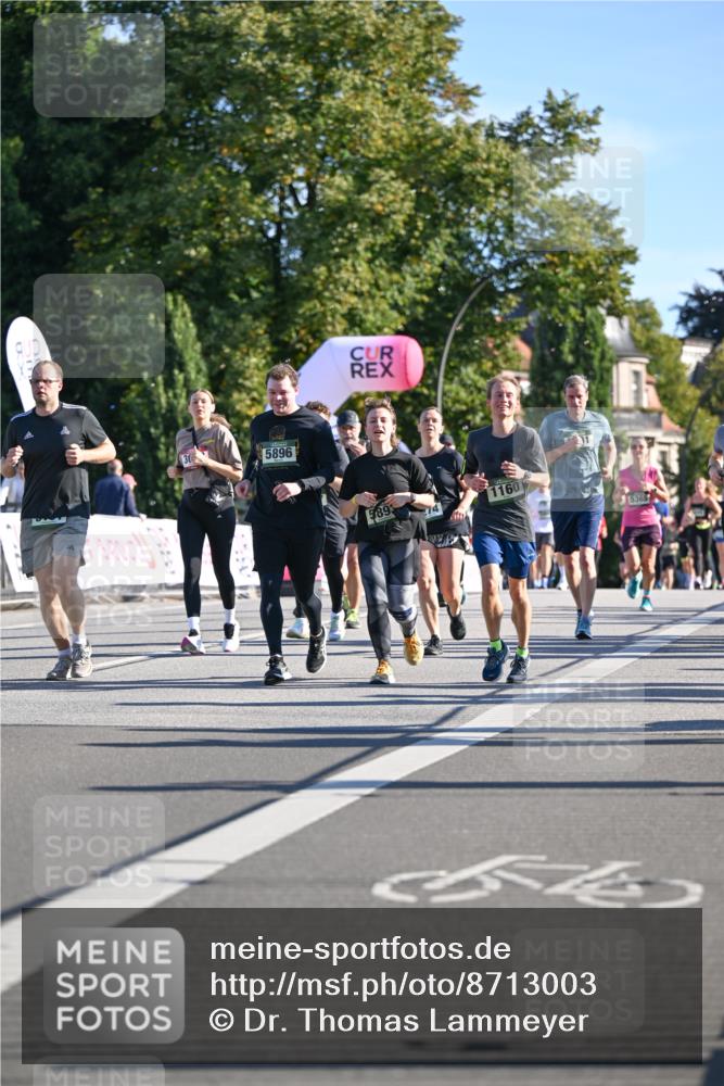 07.09.2025 - BARMER Alsterlauf Dr. Thomas Lammeyer http://msf.ph/oto/8713003 07.09.2025 09:43:43 Laufen 5896, 89, 1160, 5365 meine-sportfotos.de