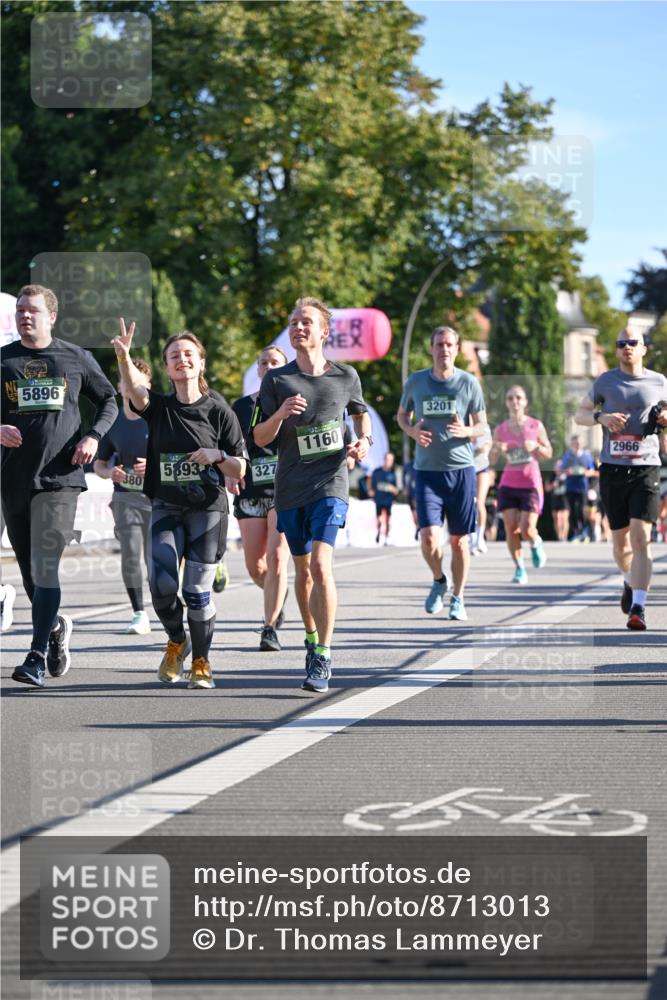 07.09.2025 - BARMER Alsterlauf Dr. Thomas Lammeyer http://msf.ph/oto/8713013 07.09.2025 09:43:44 Laufen 5896, 380, 1160, 5693, 327, 3201, 2966, 5 meine-sportfotos.de