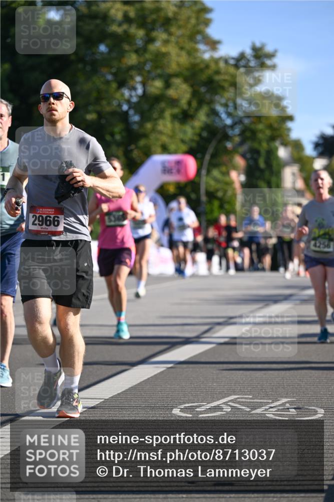 07.09.2025 - BARMER Alsterlauf Dr. Thomas Lammeyer http://msf.ph/oto/8713037 07.09.2025 09:43:48 Laufen 1, 36, 2966, 4256 meine-sportfotos.de