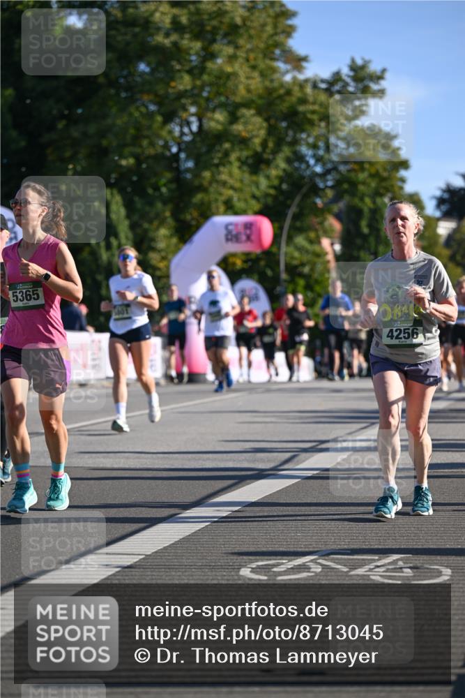 07.09.2025 - BARMER Alsterlauf Dr. Thomas Lammeyer http://msf.ph/oto/8713045 07.09.2025 09:43:49 Laufen 5365, 7518, 1401, 4256 meine-sportfotos.de