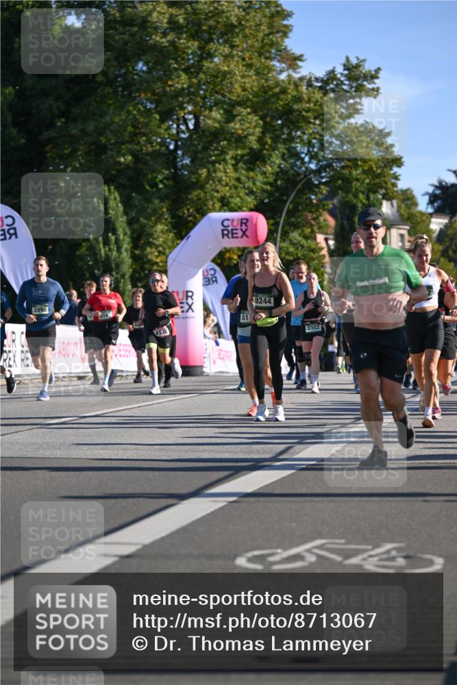 07.09.2025 - BARMER Alsterlauf Dr. Thomas Lammeyer http://msf.ph/oto/8713067 07.09.2025 09:43:53 Laufen 3998, 515, 8244, 3302 meine-sportfotos.de
