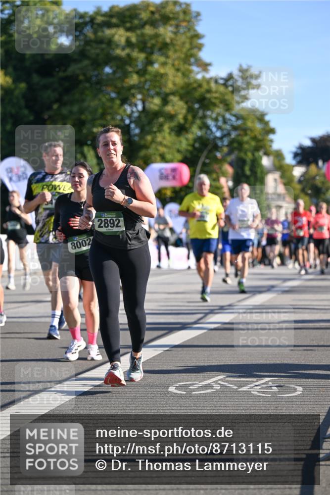 07.09.2025 - BARMER Alsterlauf Dr. Thomas Lammeyer http://msf.ph/oto/8713115 07.09.2025 09:44:05 Laufen 8002, 2892 meine-sportfotos.de
