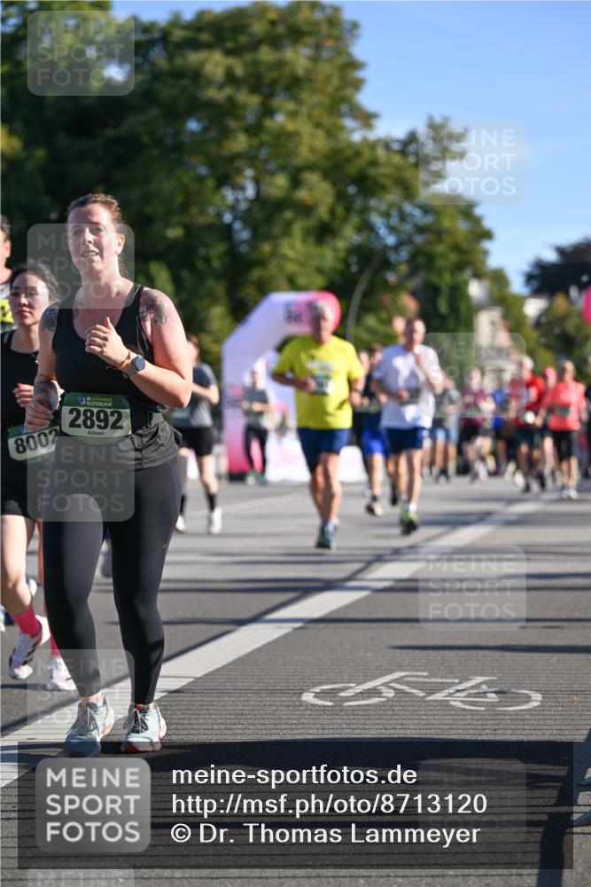 07.09.2025 - BARMER Alsterlauf Dr. Thomas Lammeyer http://msf.ph/oto/8713120 07.09.2025 09:44:06 Laufen 8002, 36, 2892, 54 meine-sportfotos.de