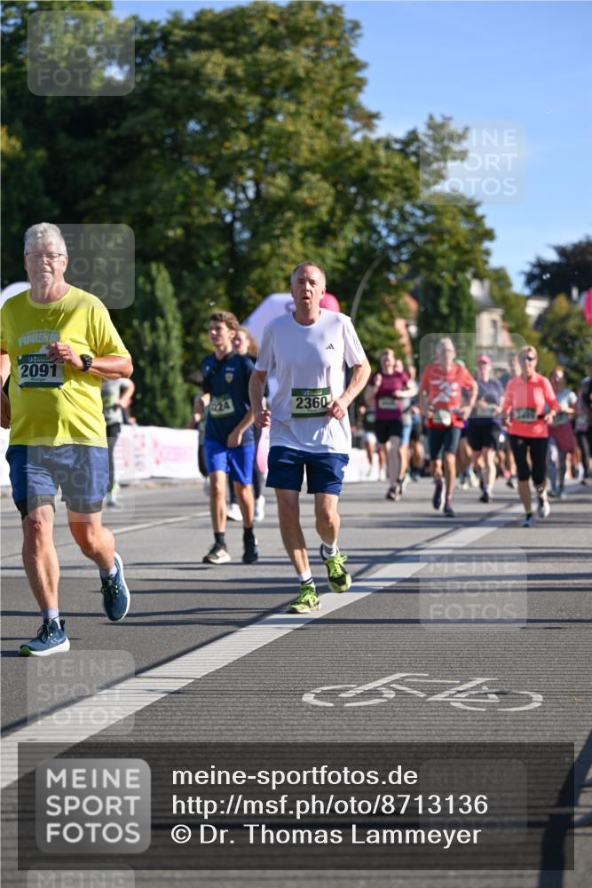 07.09.2025 - BARMER Alsterlauf Dr. Thomas Lammeyer http://msf.ph/oto/8713136 07.09.2025 09:44:09 Laufen 2091, 7518, 1224, 2360 meine-sportfotos.de