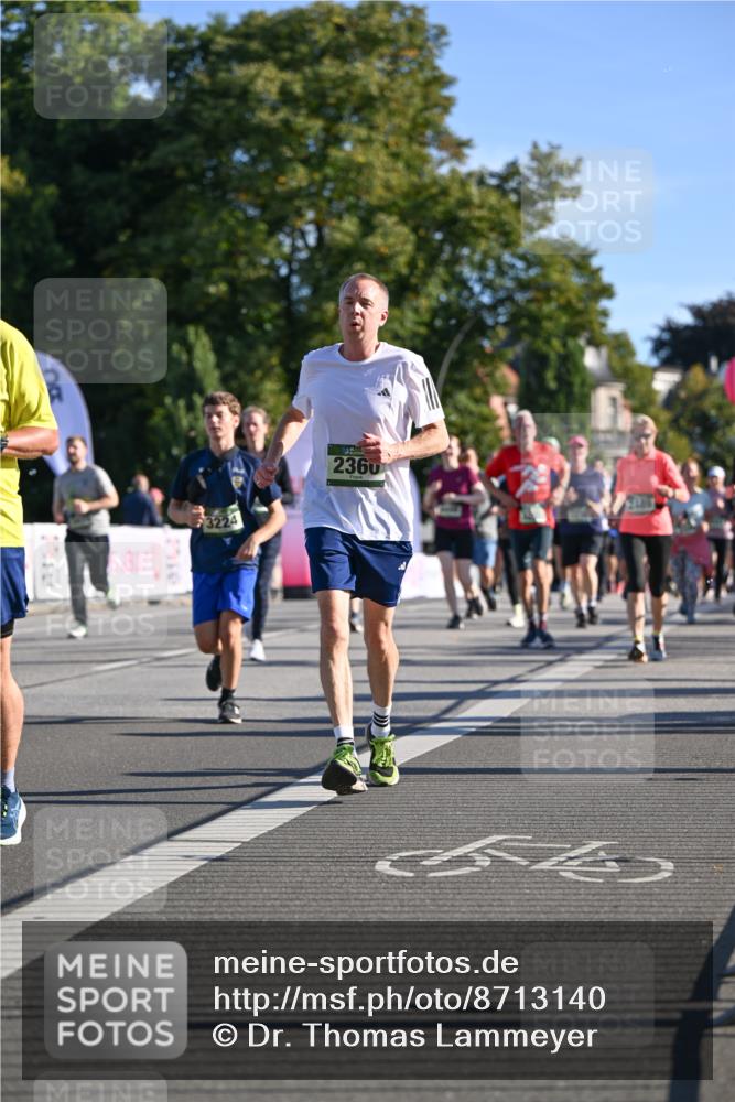 07.09.2025 - BARMER Alsterlauf Dr. Thomas Lammeyer http://msf.ph/oto/8713140 07.09.2025 09:44:09 Laufen 2360, 2486 meine-sportfotos.de