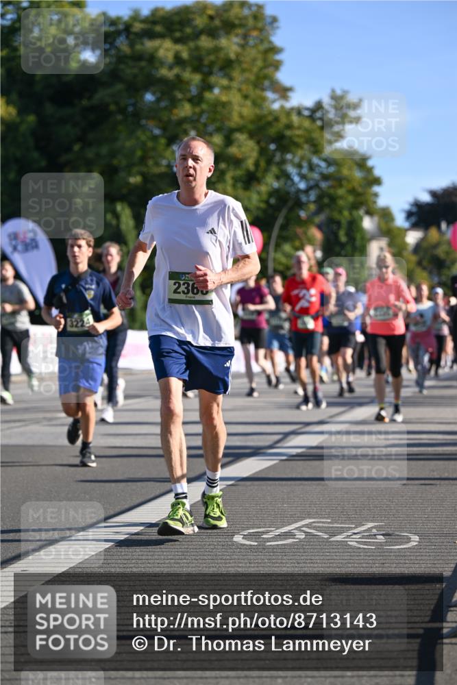 07.09.2025 - BARMER Alsterlauf Dr. Thomas Lammeyer http://msf.ph/oto/8713143 07.09.2025 09:44:10 Laufen 2360 meine-sportfotos.de