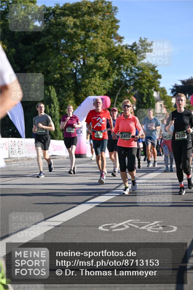 07.09.2025 - BARMER Alsterlauf Dr. Thomas Lammeyer http://msf.ph/oto/8713153 07.09.2025 09:44:12 Laufen 4450, 4449, 3205, 2489, 3729, 3348, 4205 meine-sportfotos.de