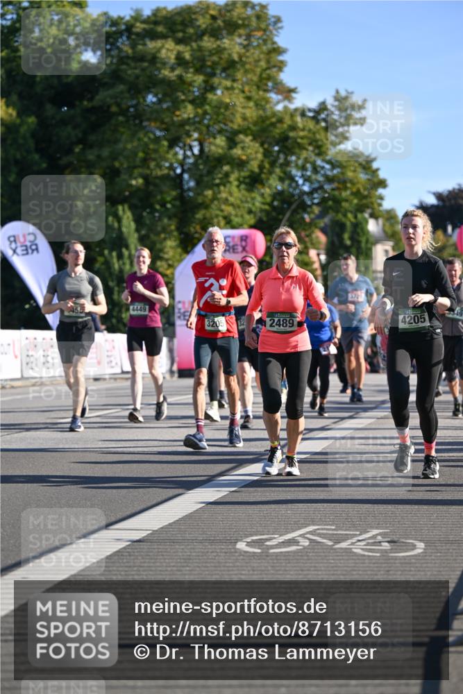 07.09.2025 - BARMER Alsterlauf Dr. Thomas Lammeyer http://msf.ph/oto/8713156 07.09.2025 09:44:12 Laufen 45, 4449, 56, 3205, 2489, 3729, 4205 meine-sportfotos.de