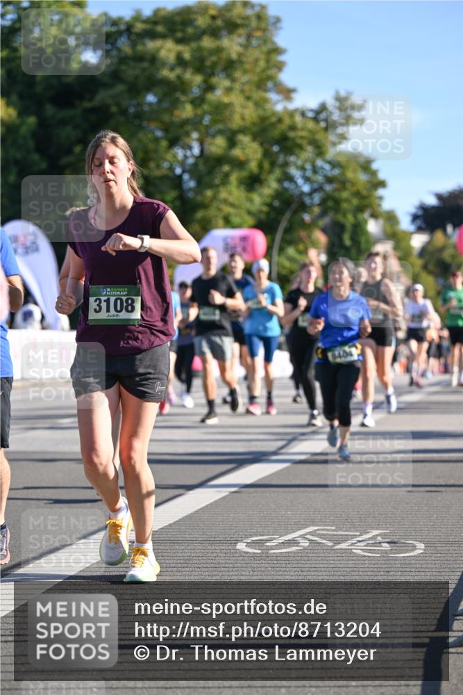 07.09.2025 - BARMER Alsterlauf Dr. Thomas Lammeyer http://msf.ph/oto/8713204 07.09.2025 09:44:20 Laufen 3108 meine-sportfotos.de
