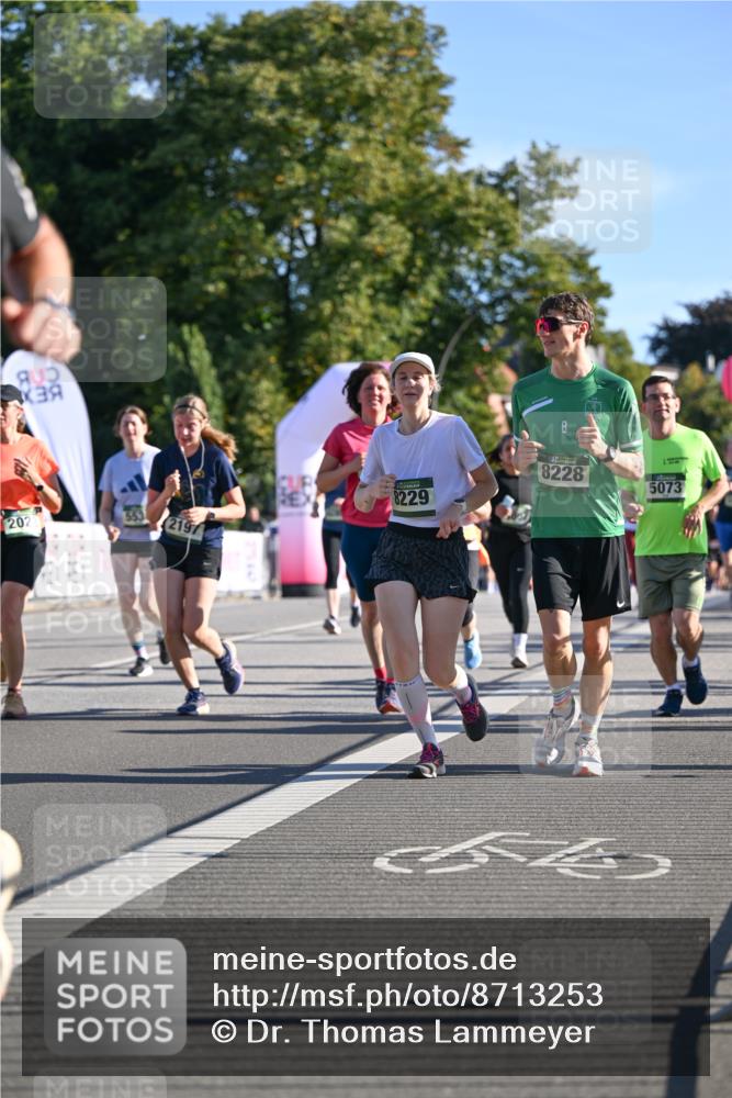 07.09.2025 - BARMER Alsterlauf Dr. Thomas Lammeyer http://msf.ph/oto/8713253 07.09.2025 09:44:27 Laufen 202, 2197, 8, 8229, 8228, 5073 meine-sportfotos.de