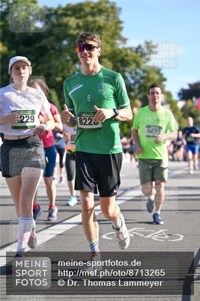 07.09.2025 - BARMER Alsterlauf Dr. Thomas Lammeyer http://msf.ph/oto/8713265 07.09.2025 09:44:29 Laufen 8, 36, 229, 136, 8223, 5073 meine-sportfotos.de