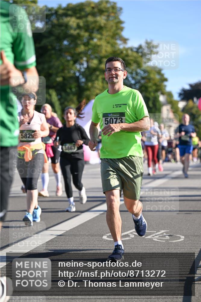 07.09.2025 - BARMER Alsterlauf Dr. Thomas Lammeyer http://msf.ph/oto/8713272 07.09.2025 09:44:30 Laufen 5829, 3867, 1, 9, 24, 25, 136, 5073 meine-sportfotos.de