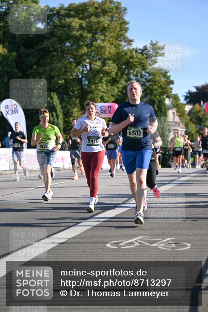 07.09.2025 - BARMER Alsterlauf Dr. Thomas Lammeyer http://msf.ph/oto/8713297 07.09.2025 09:44:34 Laufen 4838, 5410, 1418, 5502 meine-sportfotos.de