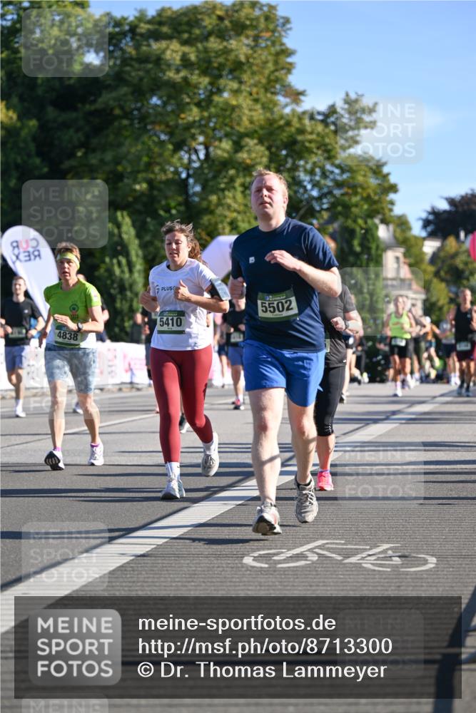 07.09.2025 - BARMER Alsterlauf Dr. Thomas Lammeyer http://msf.ph/oto/8713300 07.09.2025 09:44:35 Laufen 4838, 5410, 5502 meine-sportfotos.de