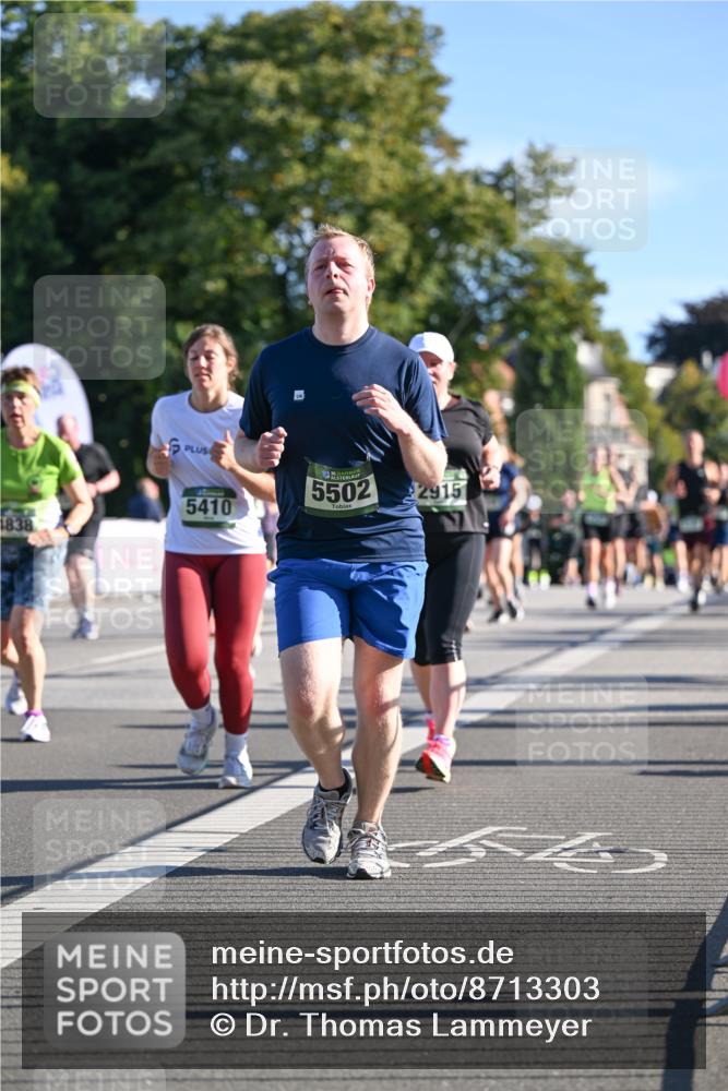 07.09.2025 - BARMER Alsterlauf Dr. Thomas Lammeyer http://msf.ph/oto/8713303 07.09.2025 09:44:35 Laufen 1838, 5410, 5502, 2915 meine-sportfotos.de