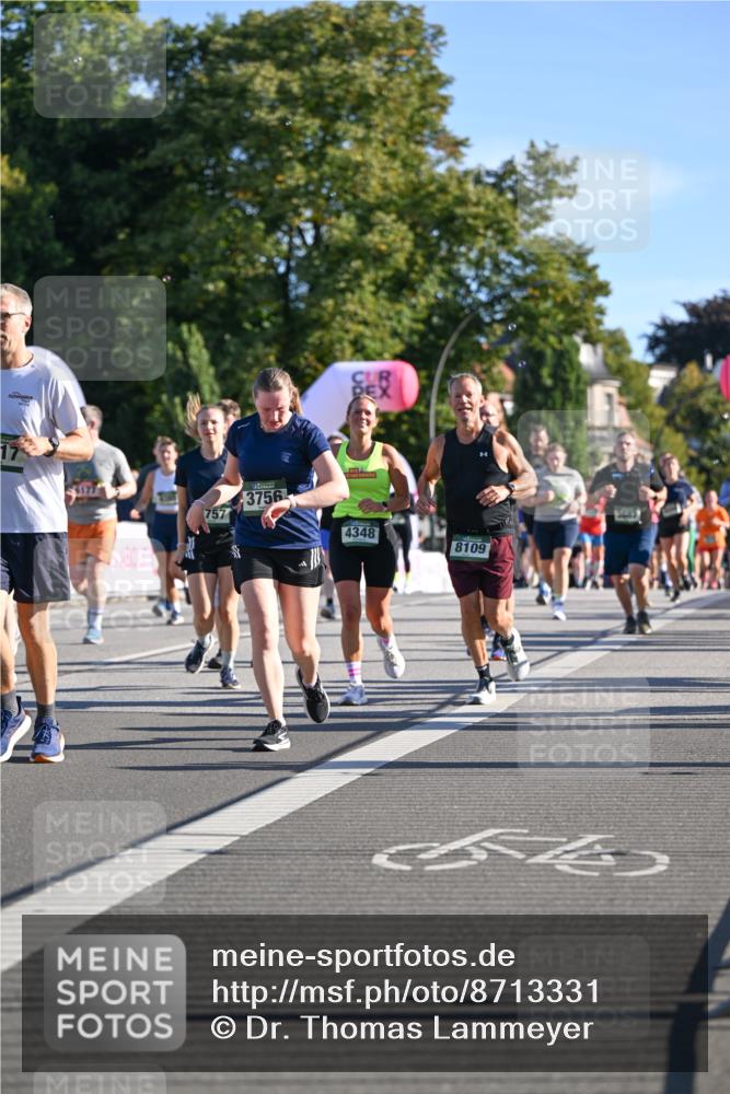 07.09.2025 - BARMER Alsterlauf Dr. Thomas Lammeyer http://msf.ph/oto/8713331 07.09.2025 09:44:40 Laufen 17, 757, 3756, 4348, 8109 meine-sportfotos.de
