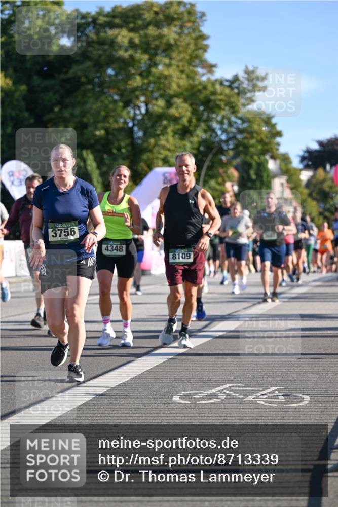 07.09.2025 - BARMER Alsterlauf Dr. Thomas Lammeyer http://msf.ph/oto/8713339 07.09.2025 09:44:42 Laufen 3756, 4348, 8109 meine-sportfotos.de