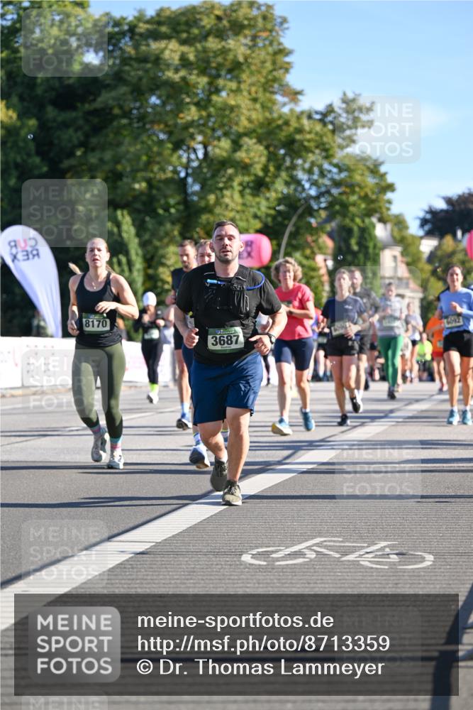 07.09.2025 - BARMER Alsterlauf Dr. Thomas Lammeyer http://msf.ph/oto/8713359 07.09.2025 09:44:45 Laufen 8170, 3687, 6090, 6092 meine-sportfotos.de