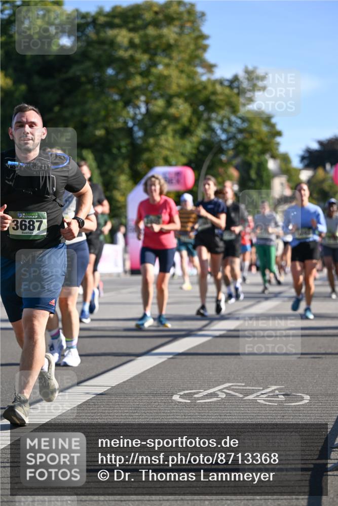 07.09.2025 - BARMER Alsterlauf Dr. Thomas Lammeyer http://msf.ph/oto/8713368 07.09.2025 09:44:46 Laufen 36, 3687 meine-sportfotos.de