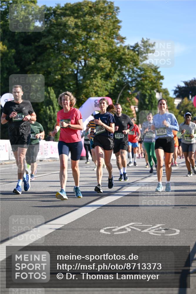07.09.2025 - BARMER Alsterlauf Dr. Thomas Lammeyer http://msf.ph/oto/8713373 07.09.2025 09:44:47 Laufen 8046, 116, 2560, 6090, 3732, 6092, 8195 meine-sportfotos.de