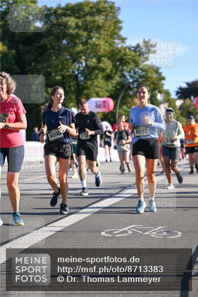 07.09.2025 - BARMER Alsterlauf Dr. Thomas Lammeyer http://msf.ph/oto/8713383 07.09.2025 09:44:49 Laufen 05, 6090, 6092 meine-sportfotos.de