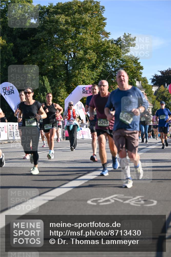 07.09.2025 - BARMER Alsterlauf Dr. Thomas Lammeyer http://msf.ph/oto/8713430 07.09.2025 09:44:56 Laufen 5986, 369, 4572, 3145, 2293, 5362, 1164, 21, 2057 meine-sportfotos.de