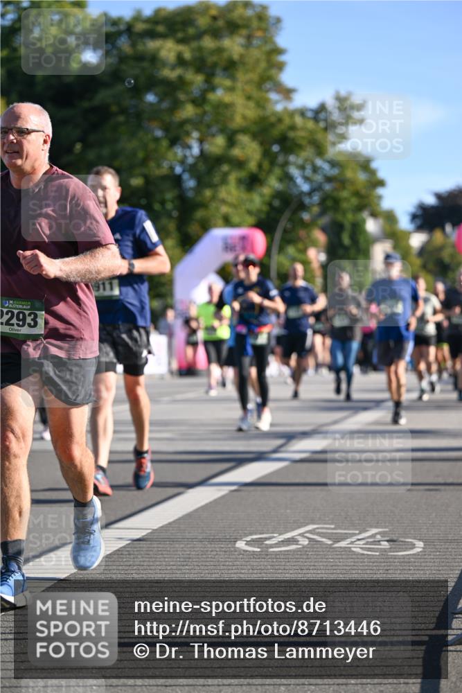 07.09.2025 - BARMER Alsterlauf Dr. Thomas Lammeyer http://msf.ph/oto/8713446 07.09.2025 09:44:58 Laufen 36, 2293 meine-sportfotos.de