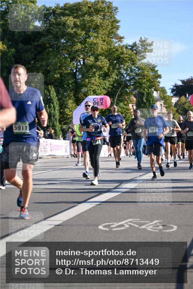 07.09.2025 - BARMER Alsterlauf Dr. Thomas Lammeyer http://msf.ph/oto/8713449 07.09.2025 09:44:59 Laufen 45, 5911, 614, 3197, 3164, 2057, 3202 meine-sportfotos.de