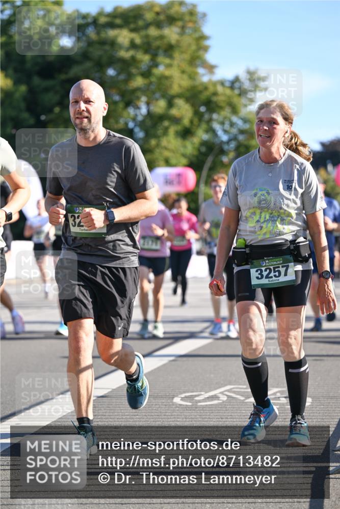 07.09.2025 - BARMER Alsterlauf Dr. Thomas Lammeyer http://msf.ph/oto/8713482 07.09.2025 09:45:05 Laufen 32, 7077, 36, 3257 meine-sportfotos.de