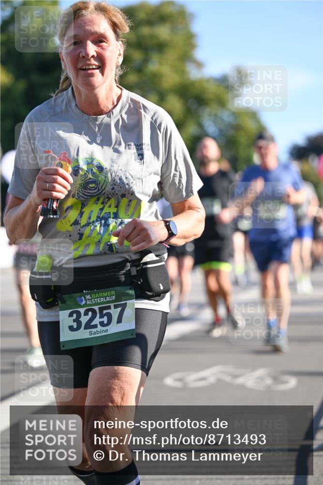 07.09.2025 - BARMER Alsterlauf Dr. Thomas Lammeyer http://msf.ph/oto/8713493 07.09.2025 09:45:07 Laufen 36, 3257, 36, 549 meine-sportfotos.de