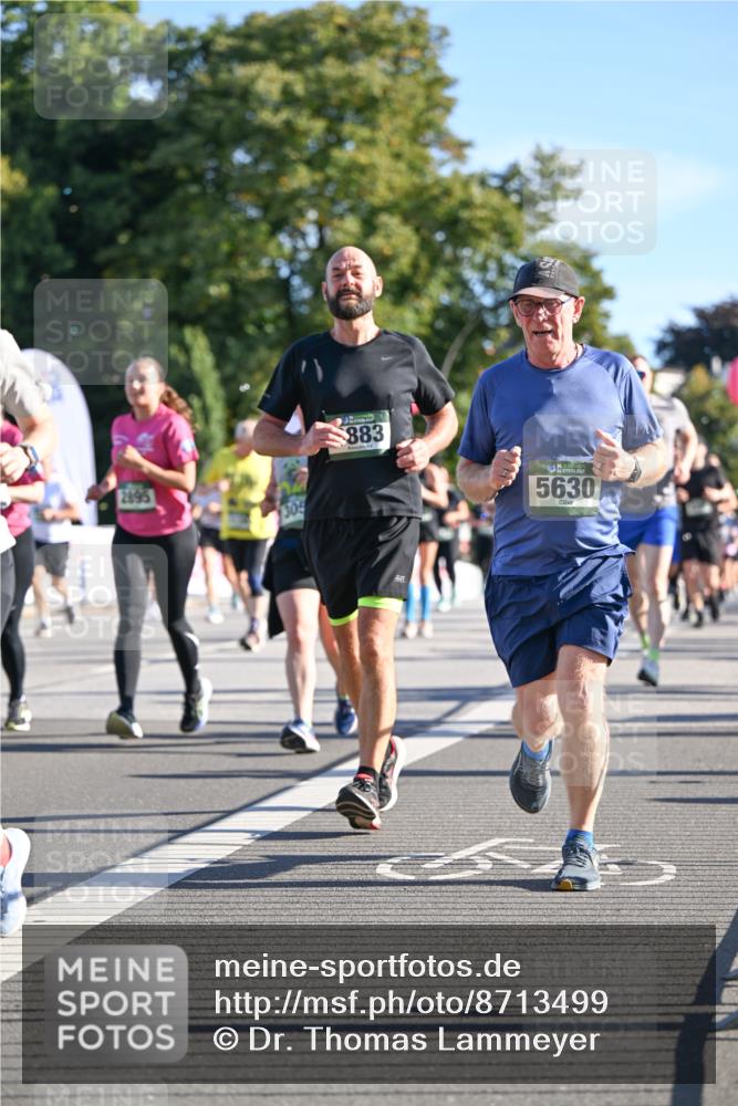 07.09.2025 - BARMER Alsterlauf Dr. Thomas Lammeyer http://msf.ph/oto/8713499 07.09.2025 09:45:07 Laufen 883, 36, 5630 meine-sportfotos.de