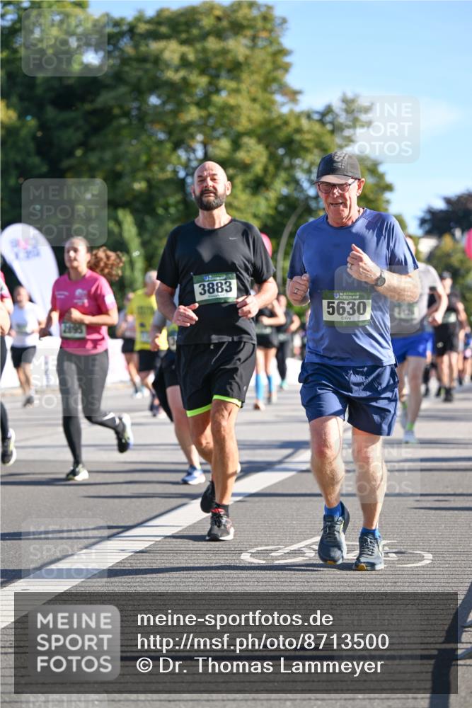 07.09.2025 - BARMER Alsterlauf Dr. Thomas Lammeyer http://msf.ph/oto/8713500 07.09.2025 09:45:08 Laufen 2895, 3883, 136, 5630, 2126 meine-sportfotos.de
