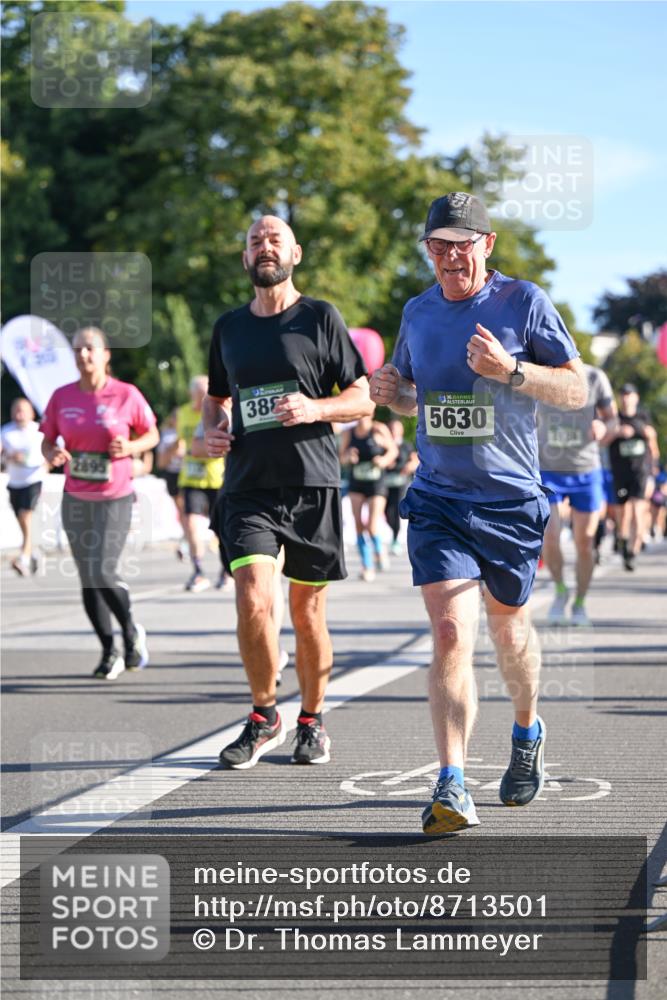 07.09.2025 - BARMER Alsterlauf Dr. Thomas Lammeyer http://msf.ph/oto/8713501 07.09.2025 09:45:08 Laufen 2895, 38, 36, 5630 meine-sportfotos.de