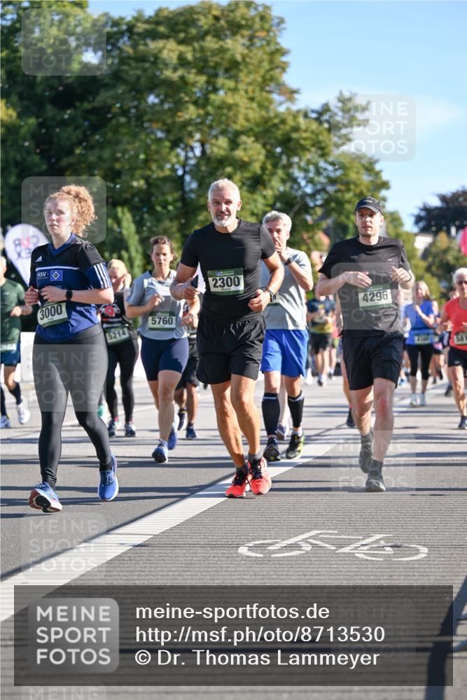 07.09.2025 - BARMER Alsterlauf Dr. Thomas Lammeyer http://msf.ph/oto/8713530 07.09.2025 09:45:13 Laufen 3000, 5214, 5760, 2300, 4296 meine-sportfotos.de