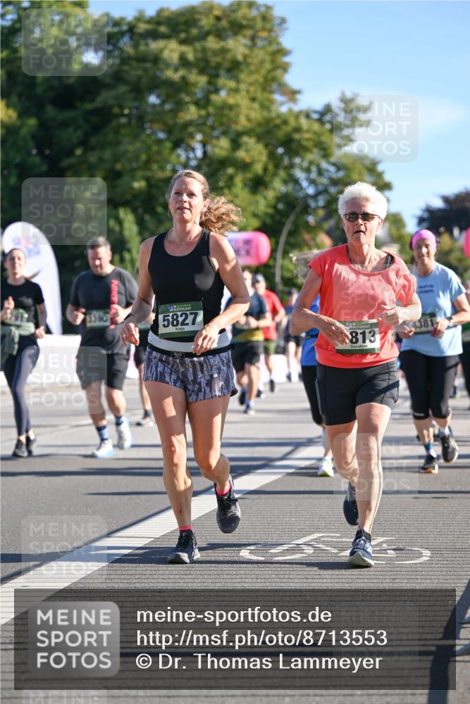 07.09.2025 - BARMER Alsterlauf Dr. Thomas Lammeyer http://msf.ph/oto/8713553 07.09.2025 09:45:17 Laufen 5827, 813, 4381 meine-sportfotos.de