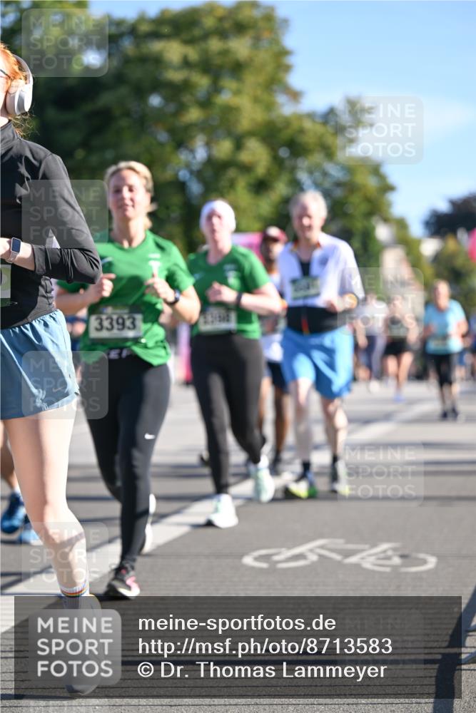 07.09.2025 - BARMER Alsterlauf Dr. Thomas Lammeyer http://msf.ph/oto/8713583 07.09.2025 09:45:23 Laufen 3393 meine-sportfotos.de