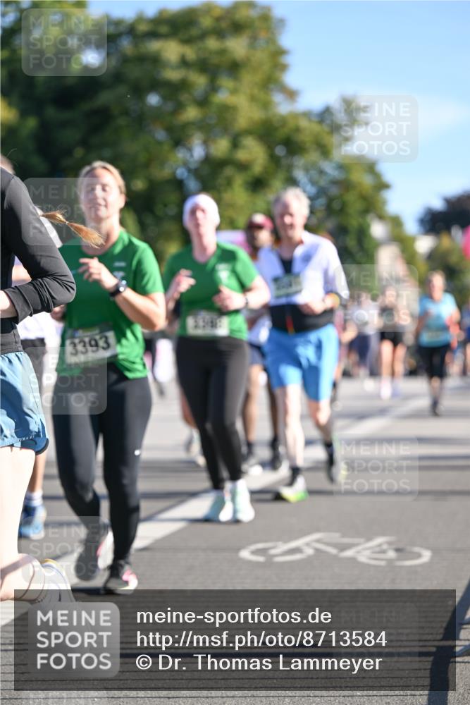 07.09.2025 - BARMER Alsterlauf Dr. Thomas Lammeyer http://msf.ph/oto/8713584 07.09.2025 09:45:23 Laufen 3393 meine-sportfotos.de