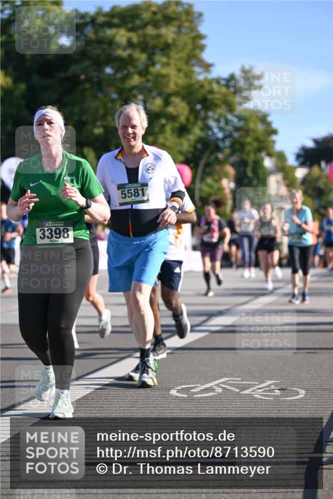 07.09.2025 - BARMER Alsterlauf Dr. Thomas Lammeyer http://msf.ph/oto/8713590 07.09.2025 09:45:24 Laufen 35, 3398, 5581 meine-sportfotos.de