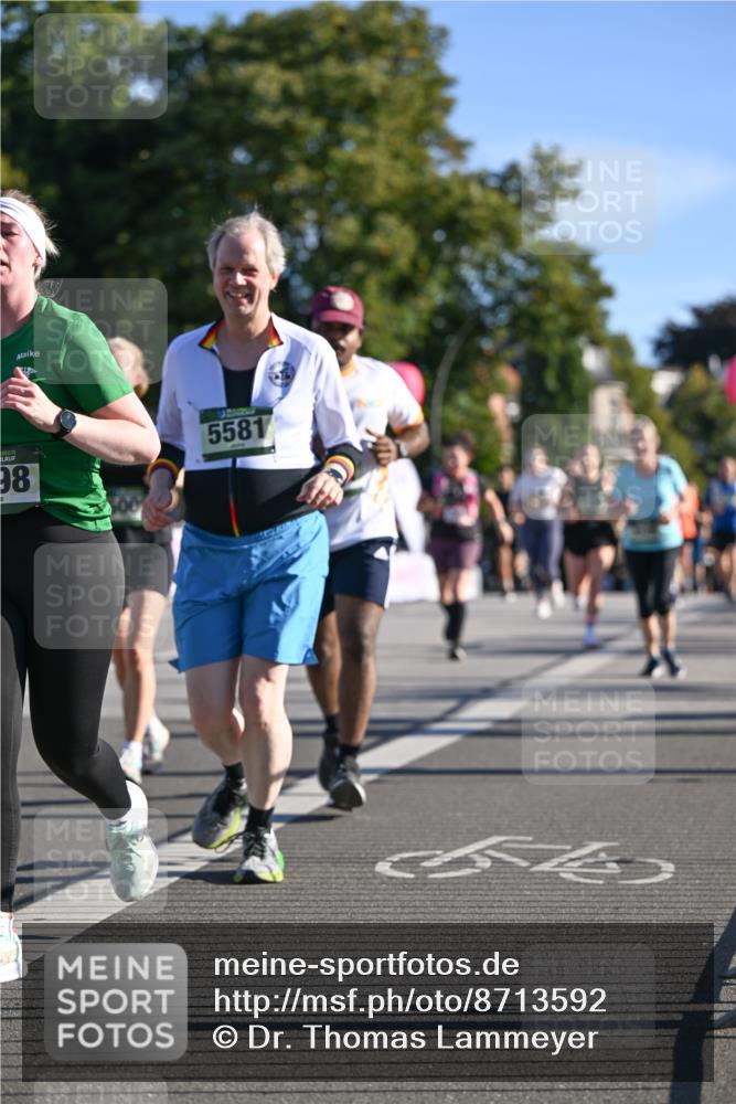 07.09.2025 - BARMER Alsterlauf Dr. Thomas Lammeyer http://msf.ph/oto/8713592 07.09.2025 09:45:24 Laufen 98, 5581 meine-sportfotos.de