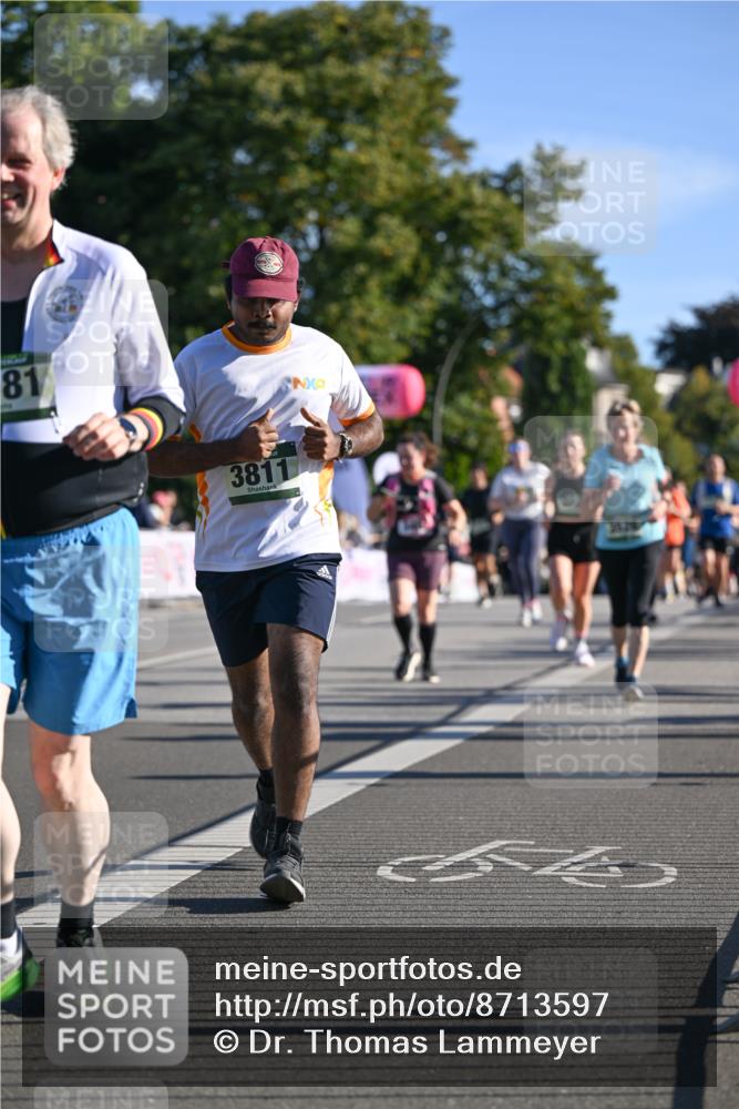 07.09.2025 - BARMER Alsterlauf Dr. Thomas Lammeyer http://msf.ph/oto/8713597 07.09.2025 09:45:25 Laufen 81, 3811 meine-sportfotos.de