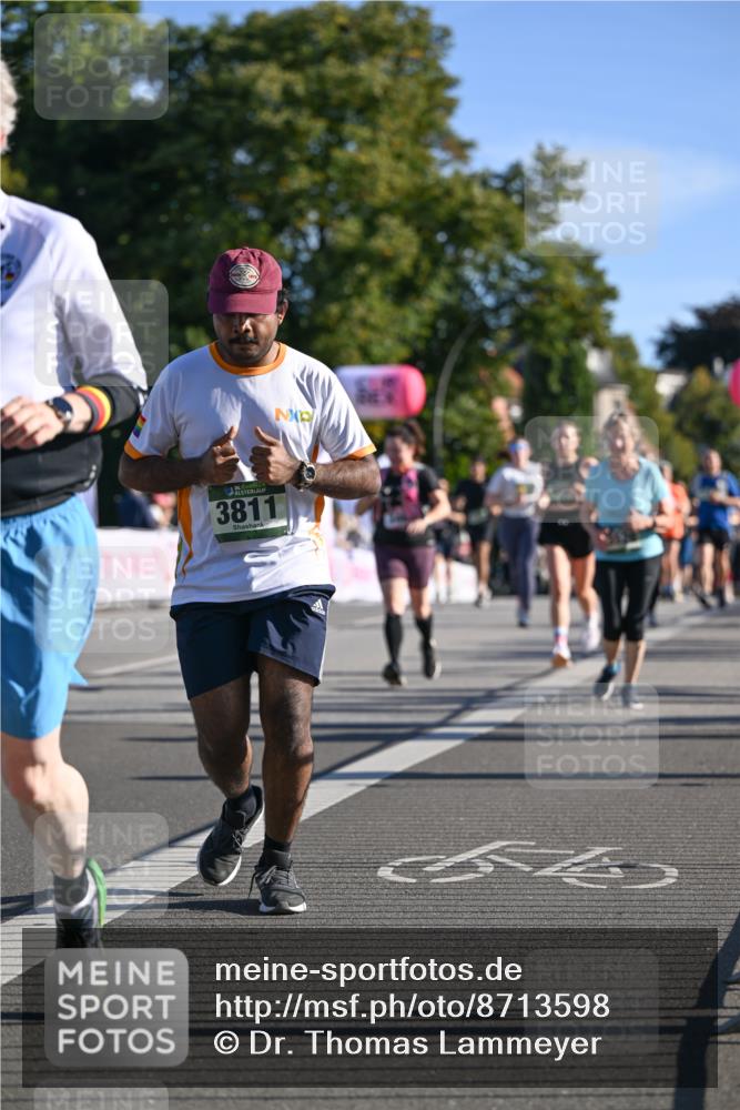 07.09.2025 - BARMER Alsterlauf Dr. Thomas Lammeyer http://msf.ph/oto/8713598 07.09.2025 09:45:25 Laufen 136, 3811 meine-sportfotos.de
