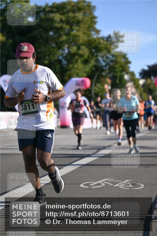 07.09.2025 - BARMER Alsterlauf Dr. Thomas Lammeyer http://msf.ph/oto/8713601 07.09.2025 09:45:25 Laufen 36, 3811 meine-sportfotos.de