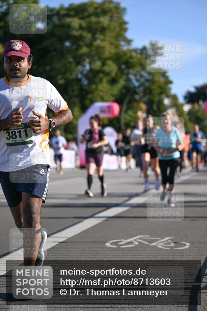 07.09.2025 - BARMER Alsterlauf Dr. Thomas Lammeyer http://msf.ph/oto/8713603 07.09.2025 09:45:26 Laufen 3811 meine-sportfotos.de
