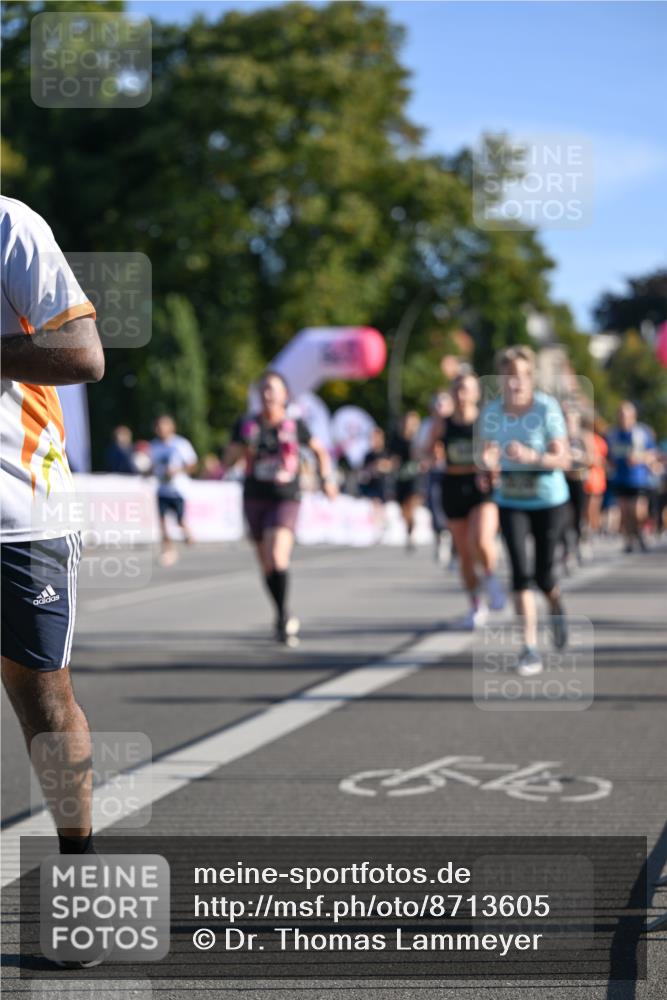 07.09.2025 - BARMER Alsterlauf Dr. Thomas Lammeyer http://msf.ph/oto/8713605 07.09.2025 09:45:26 Laufen  meine-sportfotos.de