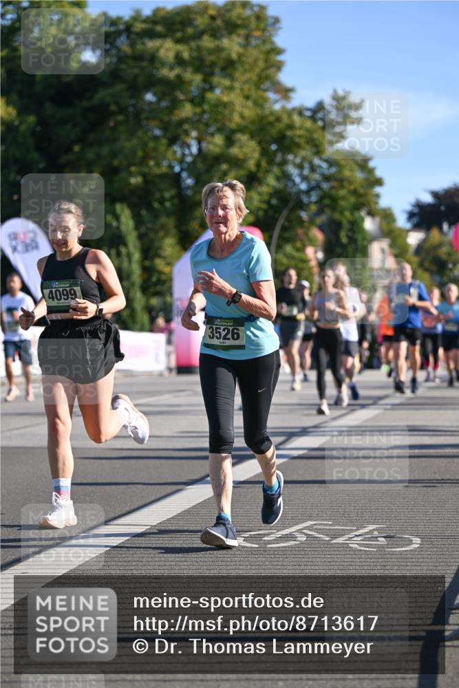 07.09.2025 - BARMER Alsterlauf Dr. Thomas Lammeyer http://msf.ph/oto/8713617 07.09.2025 09:45:28 Laufen 4099, 3526 meine-sportfotos.de