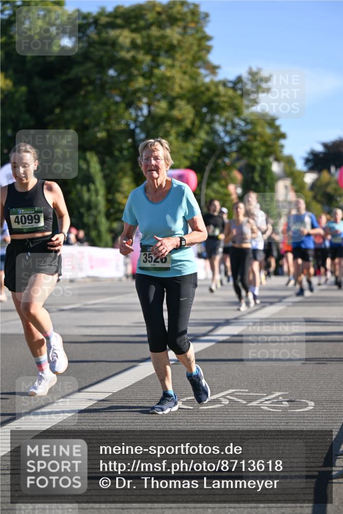 07.09.2025 - BARMER Alsterlauf Dr. Thomas Lammeyer http://msf.ph/oto/8713618 07.09.2025 09:45:28 Laufen 4099, 3526 meine-sportfotos.de