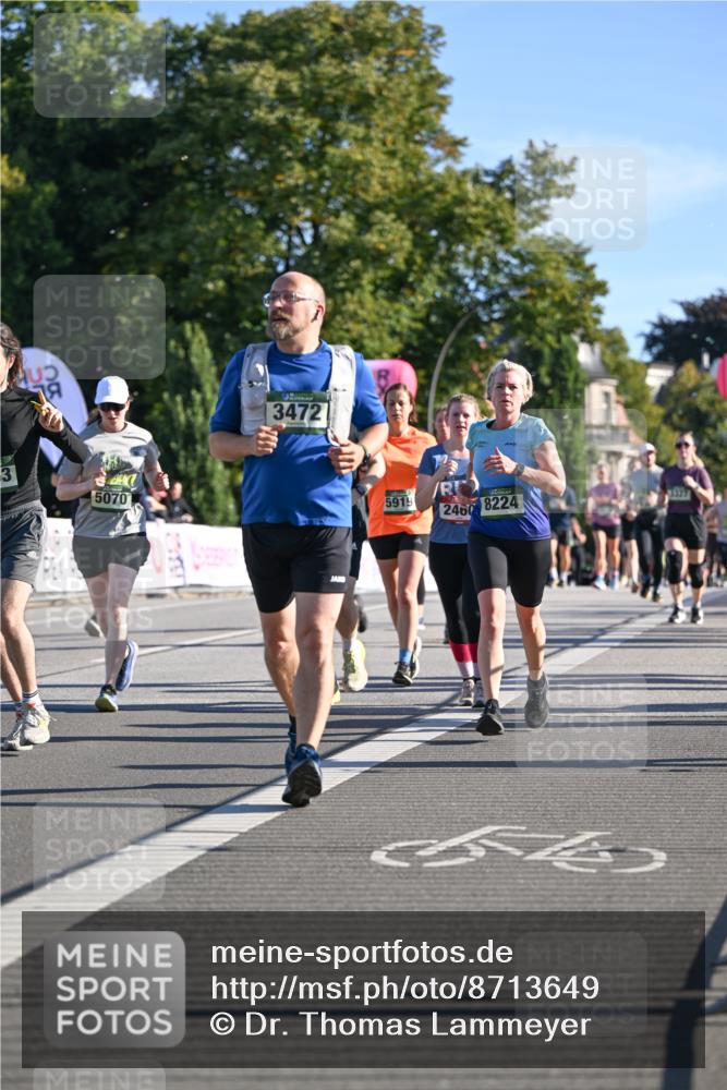 07.09.2025 - BARMER Alsterlauf Dr. Thomas Lammeyer http://msf.ph/oto/8713649 07.09.2025 09:45:33 Laufen 5070, 3472, 5919, 2460, 8224, 3327 meine-sportfotos.de